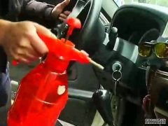 沐鸣代理开户男子用酒精喷壶消毒车厢 突然爆炸险致盲