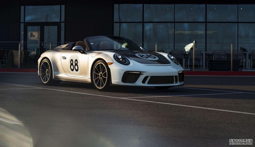 沐鸣登录 保时捷(Porsche)和RM Sotheby's拍卖行(RM Sotheby's)将于991-Gen 911拍卖COVID-19