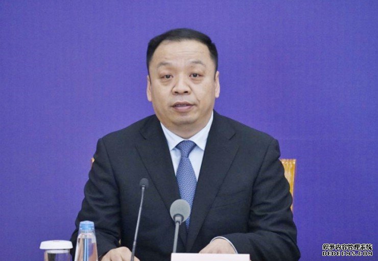 已接种疫苗人士访沐鸣代理开户华时仍需先接受隔离