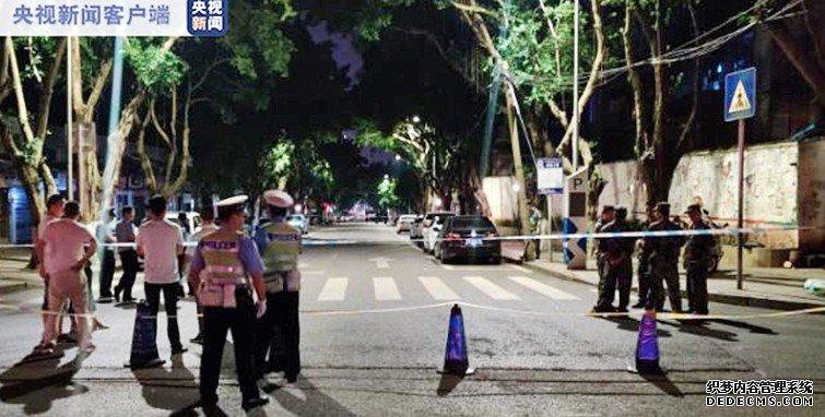 沐鸣登录四川广安一男子疑自制爆炸装置 与警方对峙16小时后被击毙