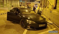 沐鸣登录Tesla屯门公路撼壆撞牌 38岁司机死亡