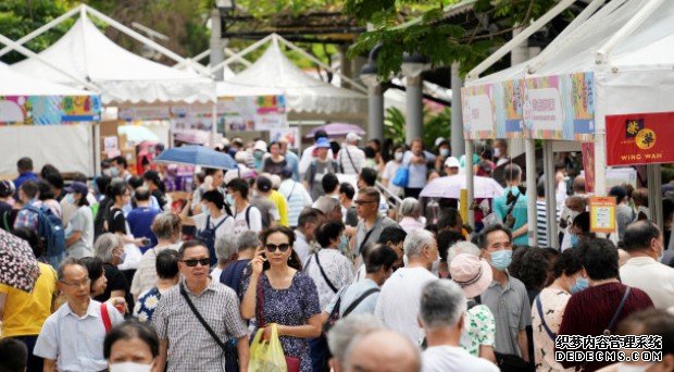 美食市集沙田公园沐鸣APP下载举行 巿民狂扫小食摊位大排长龙