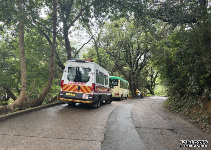 將軍澳小巴司機暈倒車廂 欧亿昏迷送院搶救